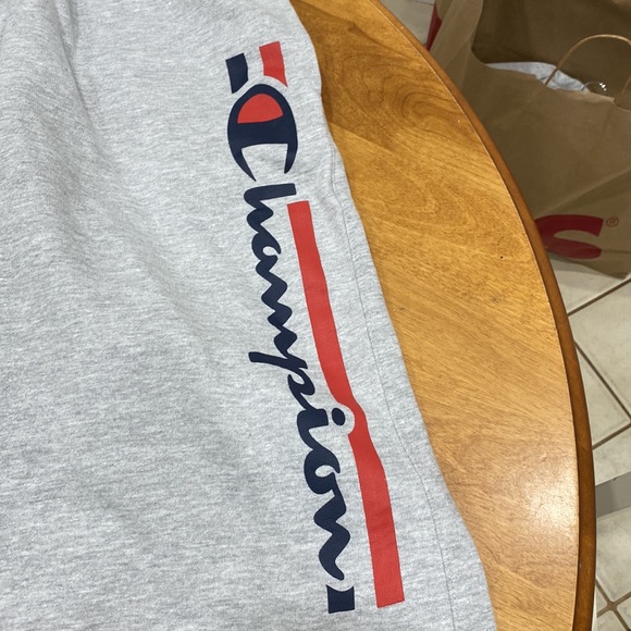 NWT.  Champion, men’s size 4X, shorts. - Picture 2 of 10